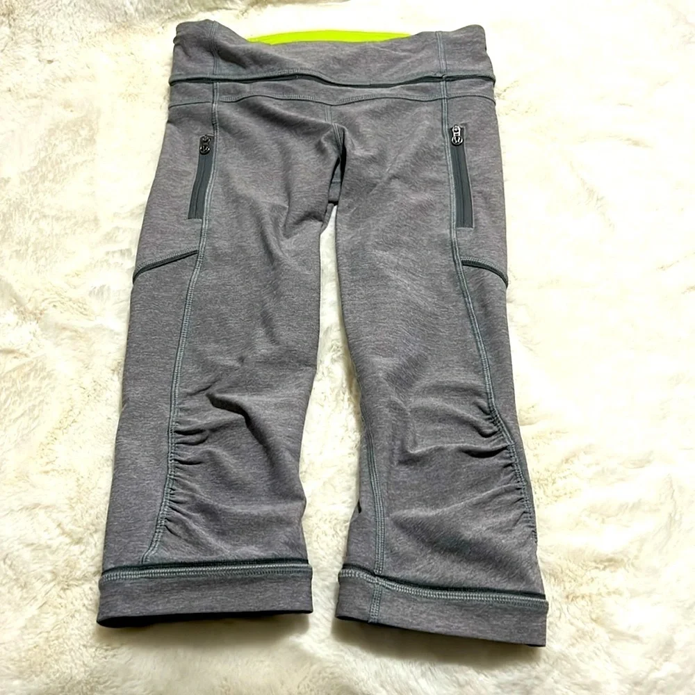 Lululemon Athletica Leggings Gray Chase Me Cropped Size 4
